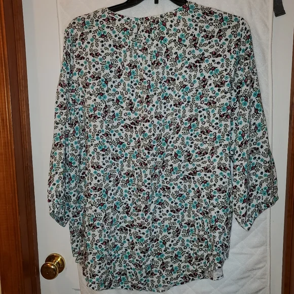 Sonoma XXL floral shirt top blouse NWOT - Picture 2 of 9